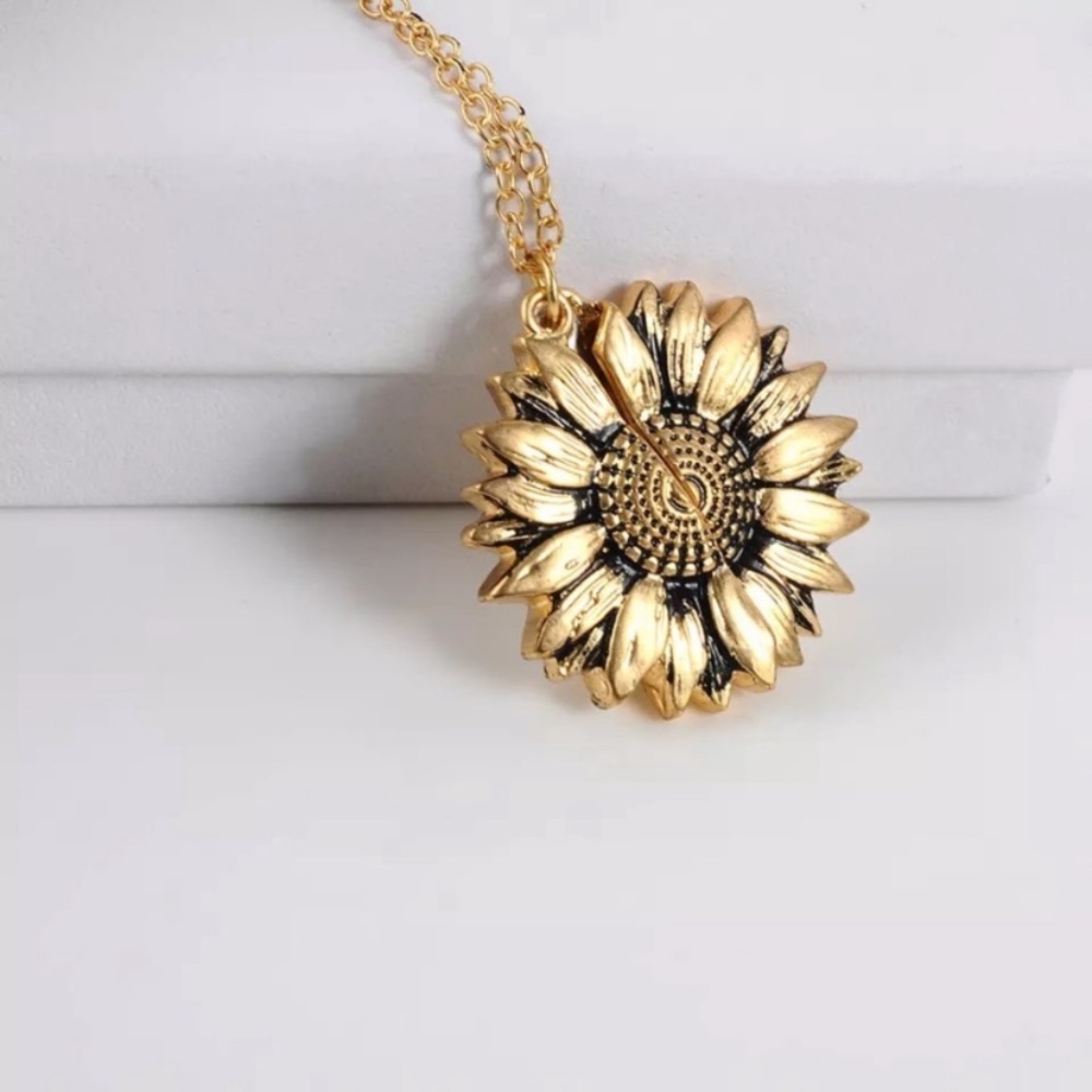 You Are My Sunshine Sunflower Necklace Silver Gold - Picture 2 of 8